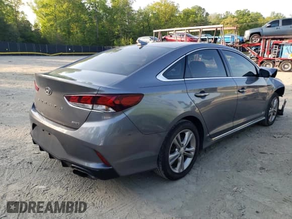 ✅ 2018 Hyundai Sonata Limited • VIN: 5NPE34AF8JH705012 • Lot: 49594723. Listed on Copart with 112,920 mi. Free auction sales archive from the USA and detailed vehicle history report at DreamBid. Image 3.