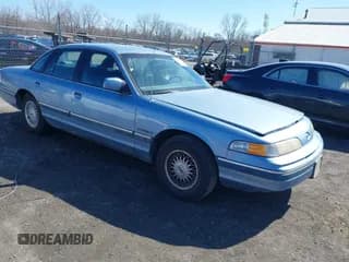 ✅ 1992 Ford Crown Victoria LX • VIN: 2FACP74W0NX123893 • Lot: 41830042. Wystawiony na IAAI z przebiegiem 99 047 mil. Bezpłatny archiwum sprzedaży aukcyjnych z USA i szczegółowy raport historii pojazdu na DreamBid. Zdjęcie 1.