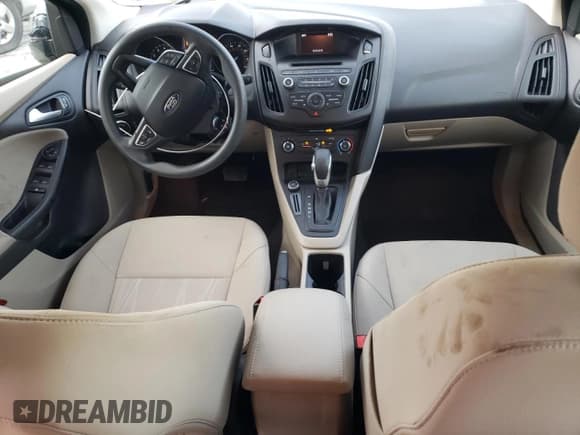 ✅ 2017 Ford Focus SE • VIN: 1FADP3K20HL342464 • Лот: 91398025. Опубликован ранее на Copart с пробегом 19 472 миль. Бесплатный доступ к архиву аукционных продаж из США и подробный отчёт об истории автомобиля на DreamBid. Изображение 8.