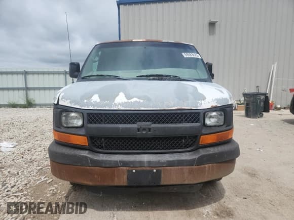✅ 2006 Chevrolet Express Cargo • VIN: 1GCGG25V661257290 • Lot: 69563625. Listed on Copart with 179,629 mi. Free auction sales archive from the USA and detailed vehicle history report at DreamBid. Image 5.