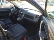 ✅ 2007 Honda CR-V LX • VIN: JHLRE38347C018568 • Lot: 43640829. Wystawiony na IAAI z przebiegiem 259 684 mil. Bezpłatny archiwum sprzedaży aukcyjnych z USA i szczegółowy raport historii pojazdu na DreamBid. Zdjęcie 5.