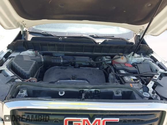 ✅ 2019 GMC Acadia SLE • VIN: 1GKKNKLA2KZ177632 • Lot: 42852999. Listed on IAAI with 117,652 mi. Free auction sales archive from the USA and detailed vehicle history report at DreamBid. Image 10.