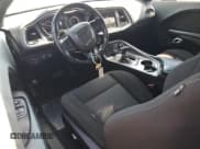 ✅ 2021 Dodge Challenger SXT • VIN: 2C3CDZAG3MH586667 • Lot: 64614374. Wystawiony na Copart z przebiegiem 53 545 mil. Bezpłatny archiwum sprzedaży aukcyjnych z USA i szczegółowy raport historii pojazdu na DreamBid. Zdjęcie 8.