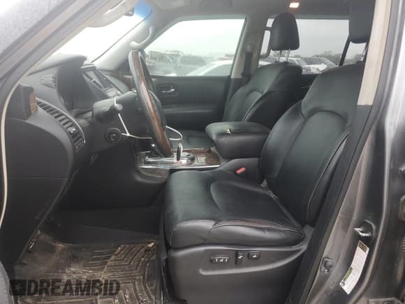 ✅ 2015 Infiniti QX80 • VIN: JN8AZ2NF0F9571676 • Lot: 70528505. Wystawiony na Copart z przebiegiem 123 098 mil. Bezpłatny archiwum sprzedaży aukcyjnych z USA i szczegółowy raport historii pojazdu na DreamBid. Zdjęcie 7.