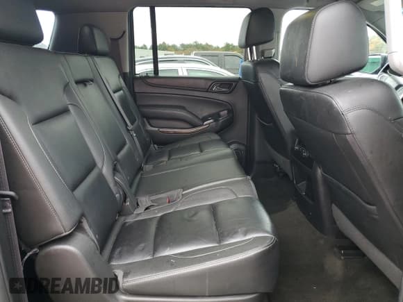 ✅ 2016 Chevrolet Suburban LT • VIN: 1GNSKHKC0GR204786 • Lot: 90288495. Wystawiony na Copart z przebiegiem 163 368 mil. Bezpłatny archiwum sprzedaży aukcyjnych z USA i szczegółowy raport historii pojazdu na DreamBid. Zdjęcie 11.