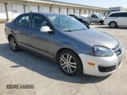 ✅ 2007 Volkswagen Jetta • VIN: 3VWHG71K97M045563 • Лот: 57053065. Опубликован ранее на Copart с пробегом 228 219 миль. Бесплатный доступ к архиву аукционных продаж из США и подробный отчёт об истории автомобиля на DreamBid. Изображение 4.