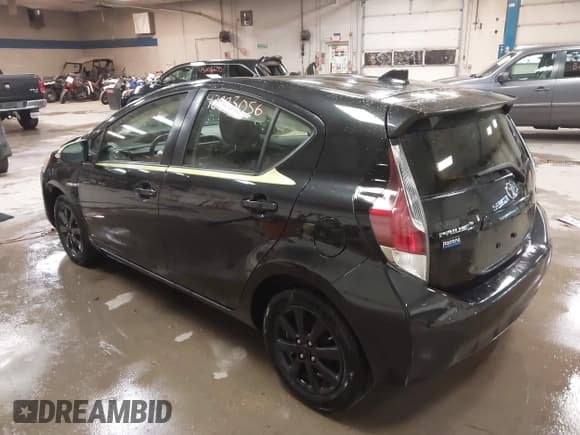 ✅ 2016 Toyota Prius One • VIN: JTDKDTB39G1116257 • Лот: 42993056. Опубликован ранее на IAAI с пробегом 136 212 миль. Бесплатный доступ к архиву аукционных продаж из США и подробный отчёт об истории автомобиля на DreamBid. Изображение 3.