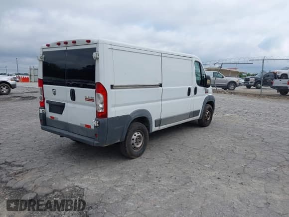 ✅ 2016 Ram ProMaster Cargo • VIN: 3C6TRVAG3GE113543 • Lot: 43030235. Wystawiony na IAAI z przebiegiem 242 530 mil. Bezpłatny archiwum sprzedaży aukcyjnych z USA i szczegółowy raport historii pojazdu na DreamBid. Zdjęcie 4.
