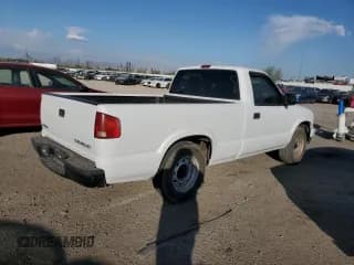 ✅ 2003 Chevrolet S-10 LS • VIN: 1GCCS14H638228314 • Лот: 84118064. Опубликован ранее на Copart с пробегом 137 363 миль. Бесплатный доступ к архиву аукционных продаж из США и подробный отчёт об истории автомобиля на DreamBid. Изображение 3.