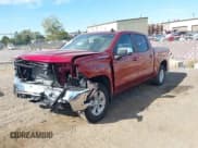 ✅ 2020 Chevrolet Silverado 1500 LT • VIN: 1GCPYDEK8LZ277388 • Lot: 43408881. Wystawiony na IAAI z przebiegiem 31 708 mil. Bezpłatny archiwum sprzedaży aukcyjnych z USA i szczegółowy raport historii pojazdu na DreamBid. Zdjęcie 2.