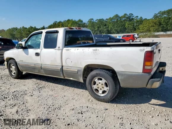 ✅ 2000 Chevrolet Silverado 1500 LS • VIN: 2GCEC19T1Y1112791 • Lot: 91213915. Listed on Copart with 352,495 mi. Free auction sales archive from the USA and detailed vehicle history report at DreamBid. Image 2.