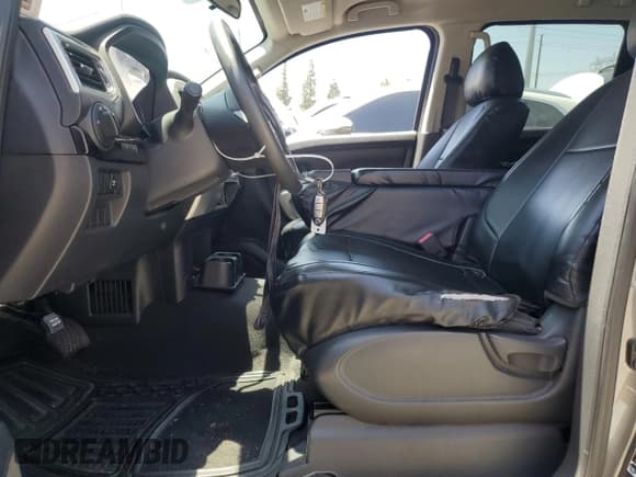 ✅ 2017 Nissan Titan SV • VIN: 1N6AA1EK0HN525945 • Lot: 57897415. Listed on Copart with 51,053 mi. Free auction sales archive from the USA and detailed vehicle history report at DreamBid. Image 7.