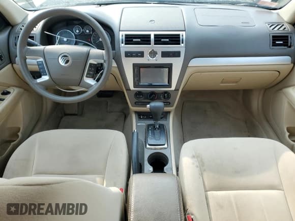 ✅ 2008 Mercury Milan • VIN: 3MEHM07Z98R646918 • Lot: 67276335. Wystawiony na Copart z przebiegiem 99 138 mil. Bezpłatny archiwum sprzedaży aukcyjnych z USA i szczegółowy raport historii pojazdu na DreamBid. Zdjęcie 8.