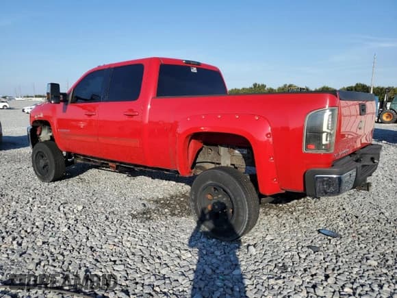 ✅ 2007 Chevrolet Silverado 2500HD 1LT • VIN: 1GCHK23617F514391 • Lot: 86234595. Wystawiony na Copart z przebiegiem Nie podano. Bezpłatny archiwum sprzedaży aukcyjnych z USA i szczegółowy raport historii pojazdu na DreamBid. Zdjęcie 2.