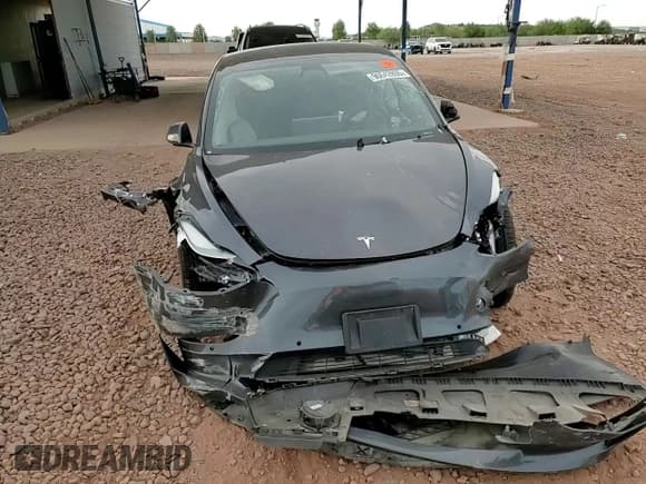 ✅ 2022 Tesla Model 3 • VIN: 5YJ3E1EAXNF189996 • Лот: 90642805. Опубликован ранее на Copart с пробегом Не указан. Бесплатный доступ к архиву аукционных продаж из США и подробный отчёт об истории автомобиля на DreamBid. Изображение 13.