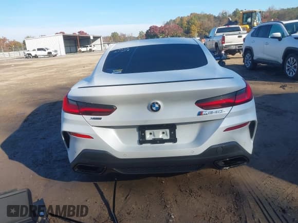 ✅ 2024 BMW 8 Series 840i • VIN: WBAAE4C05RCR08896 • Lot: 43613152. Listed on IAAI with 2,999 mi. Free auction sales archive from the USA and detailed vehicle history report at DreamBid. Image 16.