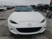 ✅ 2019 Mazda MX-5 Miata Club • VIN: JM1NDAC75K0306493 • Lot: 84008724. Wystawiony na Copart z przebiegiem 70 615 mil. Bezpłatny archiwum sprzedaży aukcyjnych z USA i szczegółowy raport historii pojazdu na DreamBid. Zdjęcie 5.