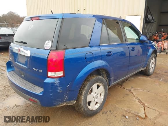 ✅ 2006 Saturn VUE • VIN: 5GZCZ63406S814777 • Lot: 41553242. Wystawiony na IAAI z przebiegiem 236 037 mil. Bezpłatny archiwum sprzedaży aukcyjnych z USA i szczegółowy raport historii pojazdu na DreamBid. Zdjęcie 4.