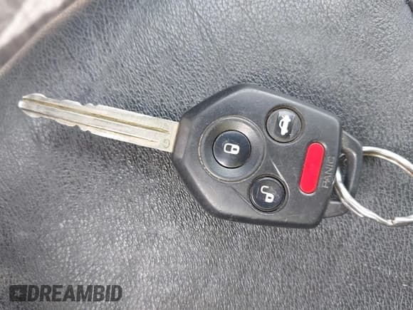 ✅ 2013 Subaru Crosstrek Limited • VIN: JF2GPAGCXD2215638 • Lot: 42866765. Listed on IAAI with 170,499 mi. Free auction sales archive from the USA and detailed vehicle history report at DreamBid. Image 11.