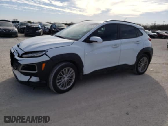 ✅ 2019 Hyundai Kona SEL • VIN: KM8K22AA1KU390944 • Лот: 38020434. Опубликован ранее на Copart с пробегом 44 765 миль. Бесплатный доступ к архиву аукционных продаж из США и подробный отчёт об истории автомобиля на DreamBid. Изображение 1.