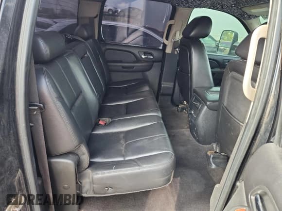 ✅ 2010 Chevrolet Silverado 2500HD LTZ • VIN: 1GC4KYB61AF113644 • Lot: 84446595. Listed on Copart with 185,592 mi. Free auction sales archive from the USA and detailed vehicle history report at DreamBid. Image 10.