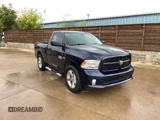 2013 Ram 1500 Express z VIN 3C6JR6AT0DG586603, wystawiony jako Copart lot #89439105 z przebiegiem 110 877 mil mil oraz Czysty tytuł • Clean title. Historia ofert i sprzedaży dostępna na DreamBid. Obrazek 1.