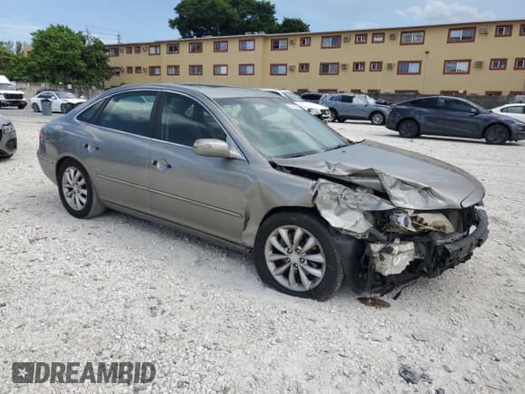 ✅ 2008 Hyundai Azera Limited • VIN: KMHFC46F78A334225 • Lot: 70762465. Listed on Copart with Not provided. Free auction sales archive from the USA and detailed vehicle history report at DreamBid. Image 4.