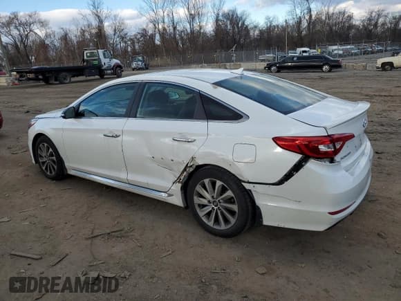 ✅ 2016 Hyundai Sonata Sport • VIN: 5NPE34AFXGH349087 • Lot: 38489943. Listed on Copart with 70,852 mi. Free auction sales archive from the USA and detailed vehicle history report at DreamBid. Image 2.