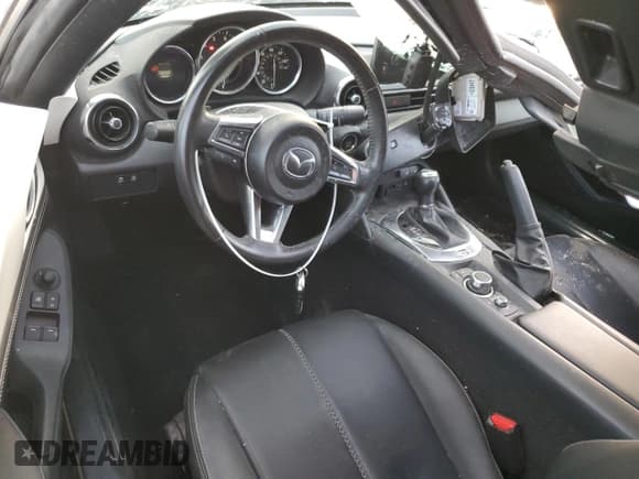 ✅ 2020 Mazda MX-5 Miata Grand Touring • VIN: JM1NDAD7XL0410784 • Lot: 76585414. Listed on Copart with Not provided. Free auction sales archive from the USA and detailed vehicle history report at DreamBid. Image 8.