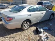 ✅ 2003 Lexus ES 300 • VIN: JTHBF30G035038498 • Lot: 43674254. Listed on IAAI with 194,687 mi. Free auction sales archive from the USA and detailed vehicle history report at DreamBid. Image 4.