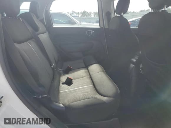 ✅ 2015 FIAT 500L Urbana Trekking • VIN: ZFBCFADH8FZ031831 • Lot: 44836065. Listed on Copart with 171,185 mi. Free auction sales archive from the USA and detailed vehicle history report at DreamBid. Image 10.