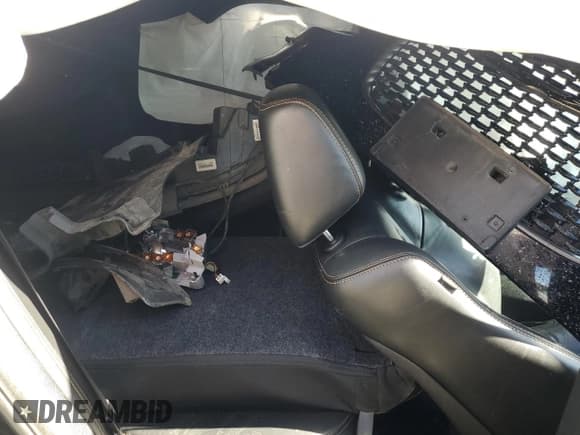 ✅ 2017 Chrysler 300 S Alloy Edition • VIN: 2C3CCABGXHH526765 • Lot: 66175895. Listed on Copart with 86,378 mi. Free auction sales archive from the USA and detailed vehicle history report at DreamBid. Image 10.