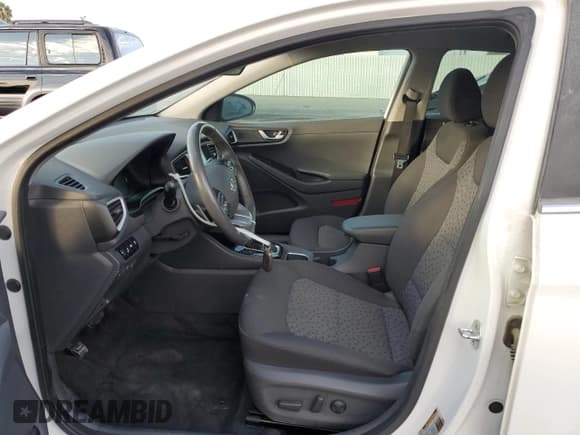 ✅ 2019 Hyundai Ioniq SEL • VIN: KMHC75LCXKU105955 • Лот: 93073425. Опубликован ранее на Copart с пробегом 88 579 миль. Бесплатный доступ к архиву аукционных продаж из США и подробный отчёт об истории автомобиля на DreamBid. Изображение 7.