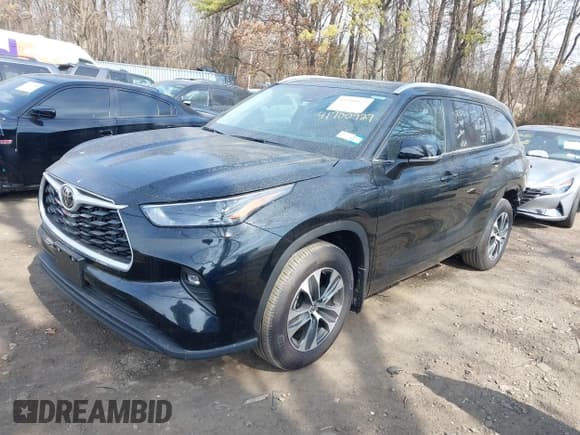 ✅ 2024 Toyota Highlander LE • VIN: 5TDKDRBH5RS574155 • Лот: 41700927. Опубликован ранее на IAAI с пробегом 1 143 миль. Бесплатный доступ к архиву аукционных продаж из США и подробный отчёт об истории автомобиля на DreamBid. Изображение 2.