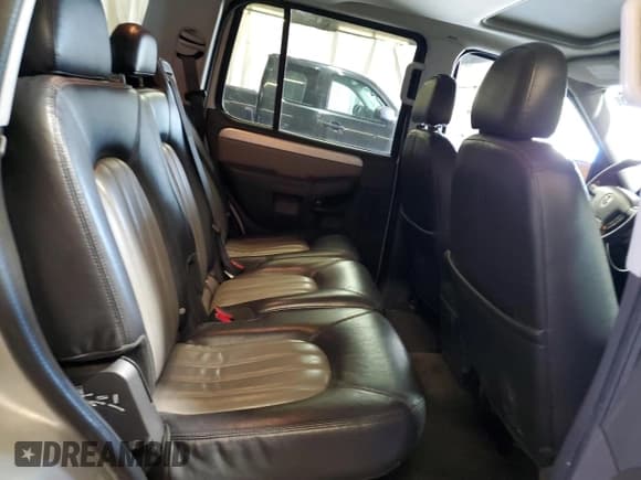 ✅ 2005 Mercury Mountaineer Convenience • VIN: 4M2DU86W55ZJ15433 • Lot: 59566035. Listed on Copart with 168,750 mi. Free auction sales archive from the USA and detailed vehicle history report at DreamBid. Image 11.