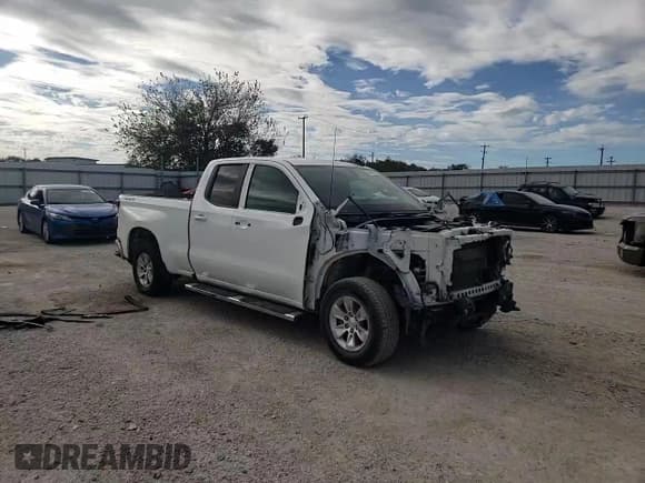 ✅ 2020 Chevrolet Silverado 1500 LT • VIN: 1GCRYDED7LZ197428 • Lot: 70494134. Wystawiony na Copart z przebiegiem 74 022 mil. Bezpłatny archiwum sprzedaży aukcyjnych z USA i szczegółowy raport historii pojazdu na DreamBid. Zdjęcie 10.