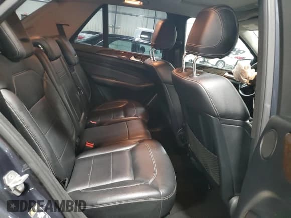 ✅ 2012 Mercedes-Benz M 350 • VIN: 4JGDA5HB8CA065092 • Lot: 90644735. Listed on Copart with 182,517 mi. Free auction sales archive from the USA and detailed vehicle history report at DreamBid. Image 11.
