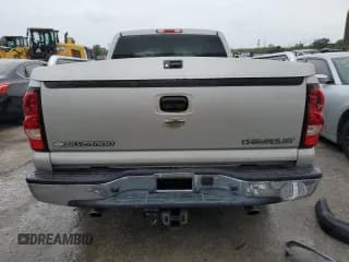 ✅ 2004 Chevrolet Silverado 1500 LS • VIN: 2GCEC19T441120569 • Лот: 74768834. Опубликован ранее на Copart с пробегом 184 200 миль. Бесплатный доступ к архиву аукционных продаж из США и подробный отчёт об истории автомобиля на DreamBid. Изображение 6.