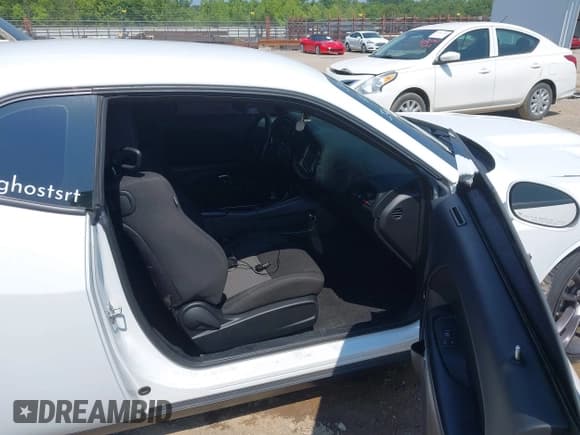 ✅ 2020 Dodge Challenger R/T Scat Pack Widebody • VIN: 2C3CDZFJ8LH110675 • Lot: 42404859. Wystawiony na IAAI z przebiegiem 70 878 mil. Bezpłatny archiwum sprzedaży aukcyjnych z USA i szczegółowy raport historii pojazdu na DreamBid. Zdjęcie 5.