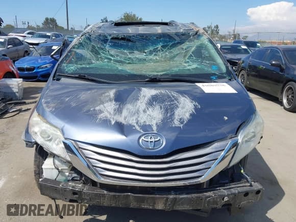 ✅ 2017 Toyota Sienna XLE Auto Access Seat • VIN: 5TDYZ3DC7HS854846 • Lot: 43089936. Listed on IAAI with 135,322 mi. Free auction sales archive from the USA and detailed vehicle history report at DreamBid. Image 13.