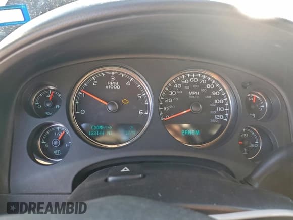 ✅ 2013 Chevrolet Avalanche LT • VIN: 3GNTKFE73DG287794 • Lot: 94213125. Listed on Copart with 122,144 mi. Free auction sales archive from the USA and detailed vehicle history report at DreamBid. Image 9.