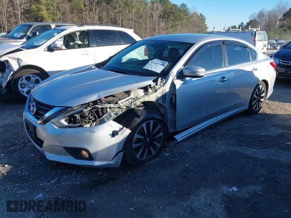 ✅ 2018 Nissan Altima SL • VIN: 1N4AL3AP2JC239743 • Lot: 41683606. Wystawiony na IAAI z przebiegiem 141 354 mil. Bezpłatny archiwum sprzedaży aukcyjnych z USA i szczegółowy raport historii pojazdu na DreamBid. Zdjęcie 2.