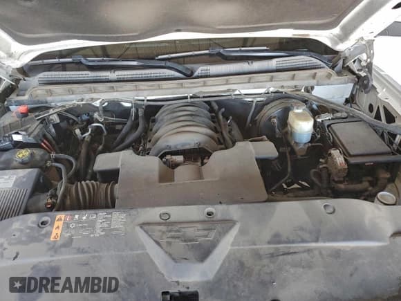 ✅ 2018 Chevrolet Silverado 1500 LT • VIN: 3GCPCREC5JG520186 • Lot: 93995705. Wystawiony na Copart z przebiegiem 123 439 mil. Bezpłatny archiwum sprzedaży aukcyjnych z USA i szczegółowy raport historii pojazdu na DreamBid. Zdjęcie 11.