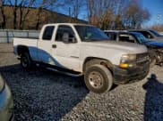 ✅ 2001 Chevrolet Silverado 2500HD LS • VIN: 1GCHC29U91E328534 • Лот: 94580385. Опубликован ранее на Copart с пробегом 124 444 миль. Бесплатный доступ к архиву аукционных продаж из США и подробный отчёт об истории автомобиля на DreamBid. Изображение 4.