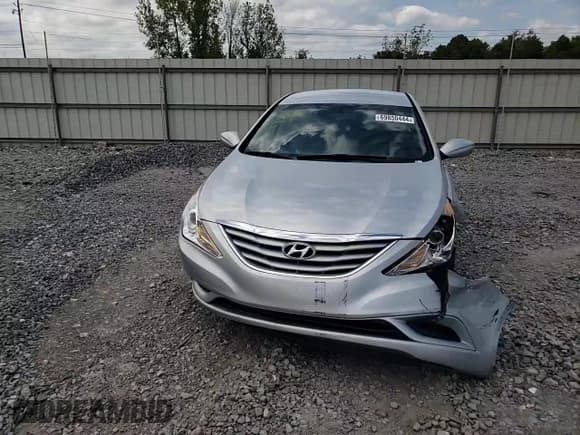 ✅ 2012 Hyundai Sonata GLS • VIN: 5NPEB4AC7CH402198 • Lot: 69850444. Listed on Copart with 224,744 mi. Free auction sales archive from the USA and detailed vehicle history report at DreamBid. Image 10.