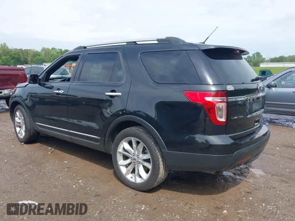 ✅ 2015 Ford Explorer Limited • VIN: 1FM5K7F84FGA56640 • Lot: 42066368. Wystawiony na IAAI z przebiegiem 137 454 mil. Bezpłatny archiwum sprzedaży aukcyjnych z USA i szczegółowy raport historii pojazdu na DreamBid. Zdjęcie 3.