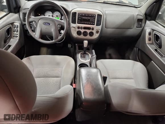 ✅ 2007 Ford Escape XLT • VIN: 1FMYU93Z97KA83847 • Lot: 92930045. Listed on Copart with 96,024 mi. Free auction sales archive from the USA and detailed vehicle history report at DreamBid. Image 8.