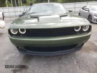 ✅ 2022 Dodge Challenger SXT • VIN: 2C3CDZAG9NH151735 • Lot: 65653964. Wystawiony na Copart z przebiegiem 57 310 mil. Bezpłatny archiwum sprzedaży aukcyjnych z USA i szczegółowy raport historii pojazdu na DreamBid. Zdjęcie 5.