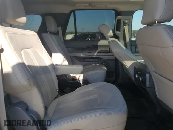 ✅ 2019 Ford Expedition Max Limited • VIN: 1FMJK1KT5KEA39485 • Lot: 84953365. Wystawiony na Copart z przebiegiem 157 084 mil. Bezpłatny archiwum sprzedaży aukcyjnych z USA i szczegółowy raport historii pojazdu na DreamBid. Zdjęcie 11.