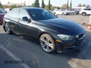 ✅ 2013 BMW 3 Series 328i • VIN: WBA3A5C55DF354630 • Лот: 43609994. Опубликован ранее на IAAI с пробегом 128 743 миль. Бесплатный доступ к архиву аукционных продаж из США и подробный отчёт об истории автомобиля на DreamBid. Изображение 1.
